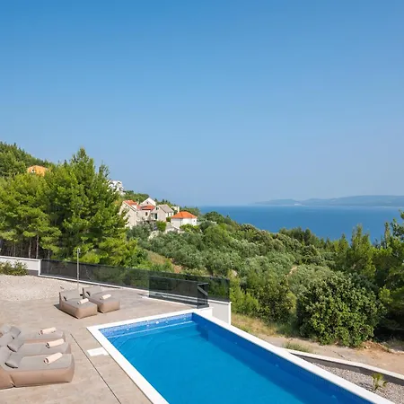 Vila Luxury Ivana With Heated Hydromassage Pool