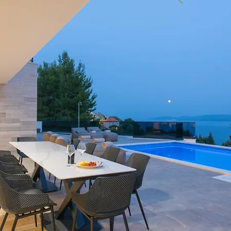 Luxury Ivana With Heated Hydromassage Pool *